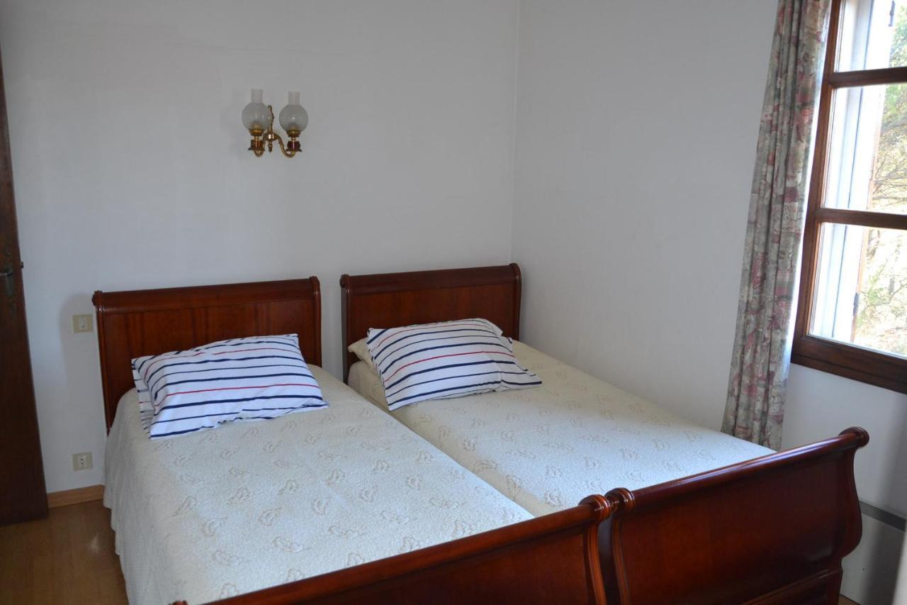 Les Vallons Holiday Home Lioux Eksteriør billede