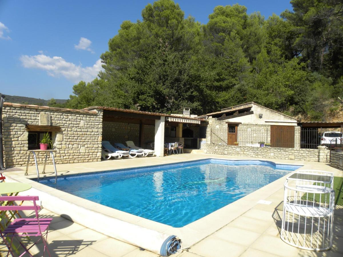 Les Vallons Holiday Home Lioux Eksteriør billede